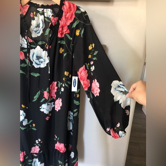 Old Navy|NWT black floral chiffon long sleeve dress,ruffle hem•••Medium - Picture 4 of 11